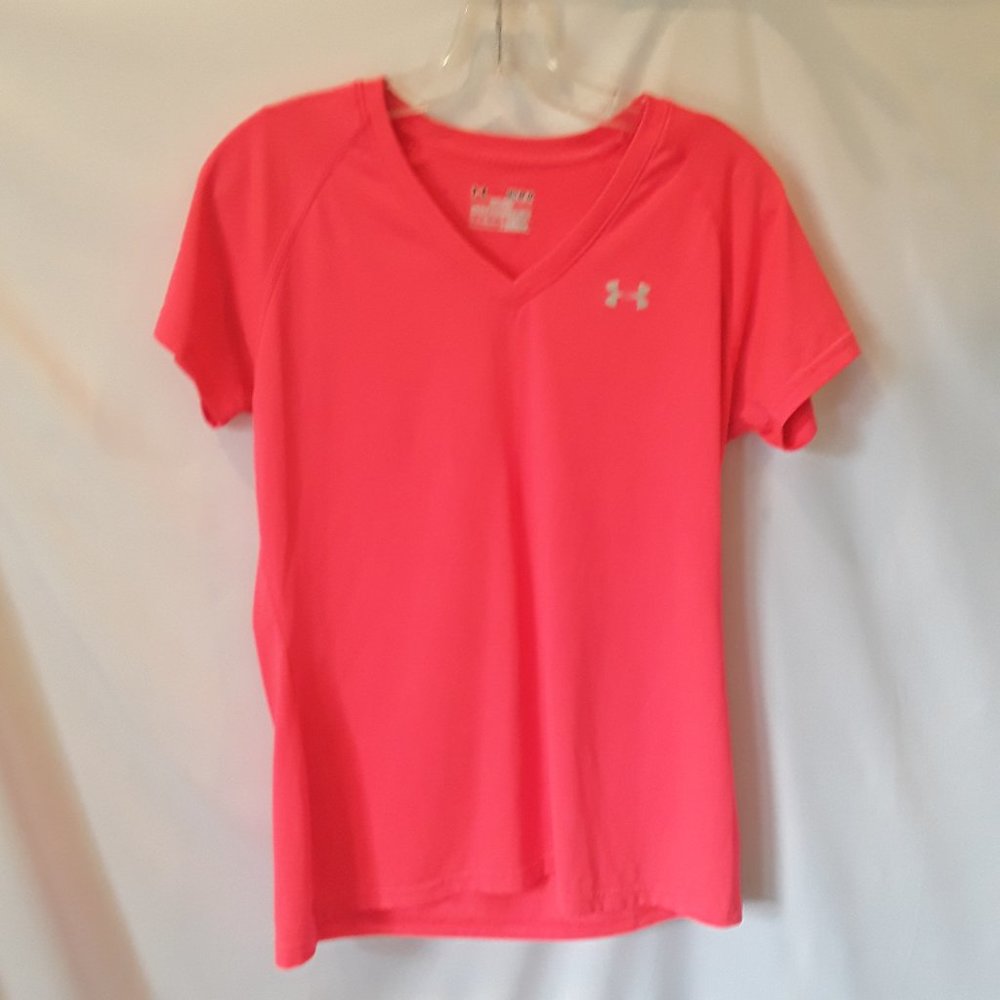 Like New Under Armor salmon active top 4/16$